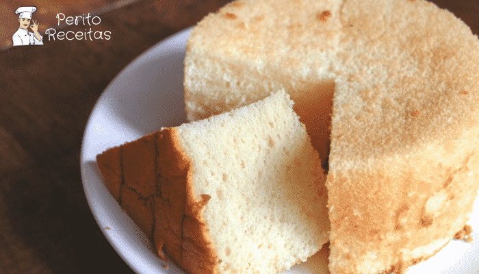 Bolo de Leite Quente Nunca Falta Aqui em Casa