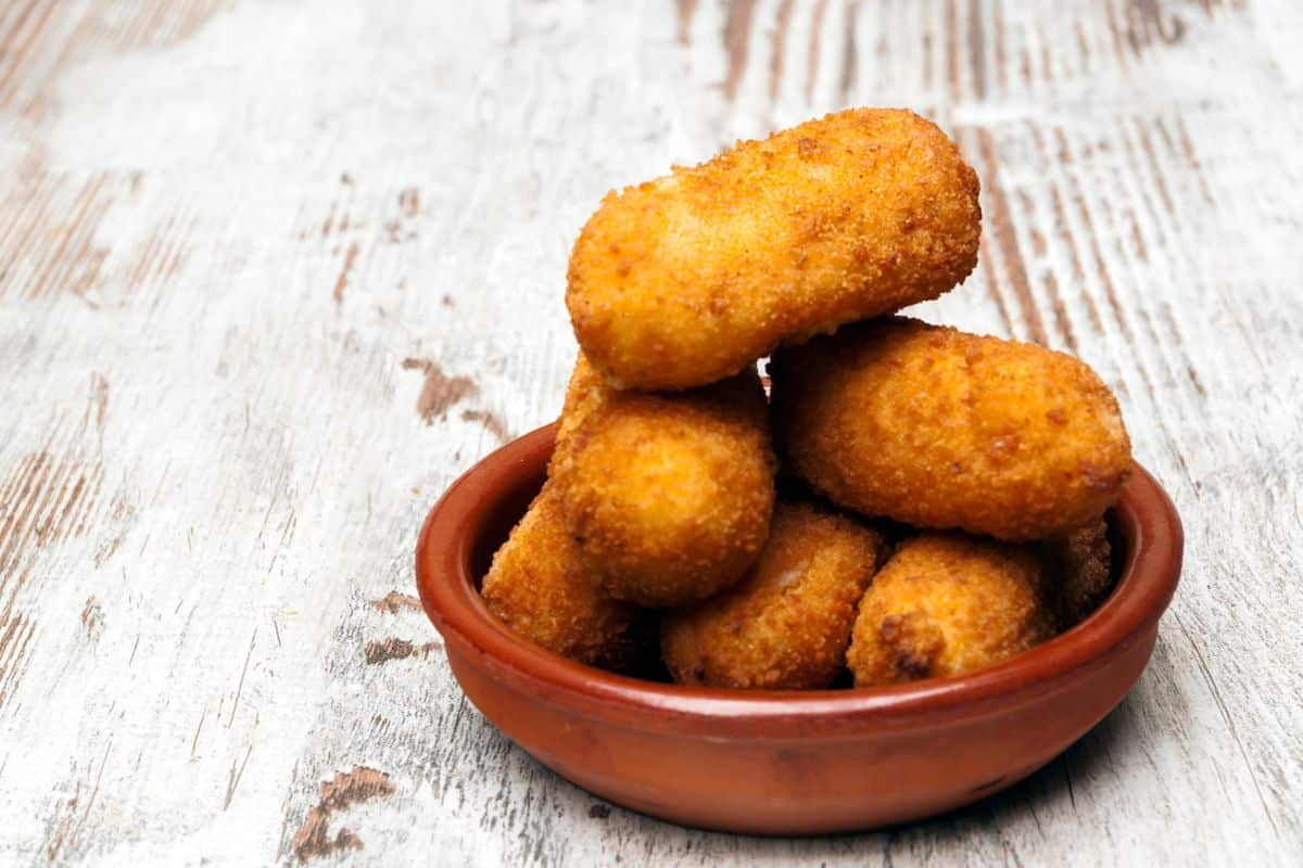 croquetes de brócolis e queijo