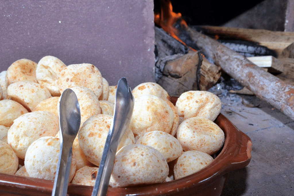 Como-fazer-um-pao-de-queijo-perfeito-em-casa-1024x683 Como fazer um pão de queijo perfeito em casa