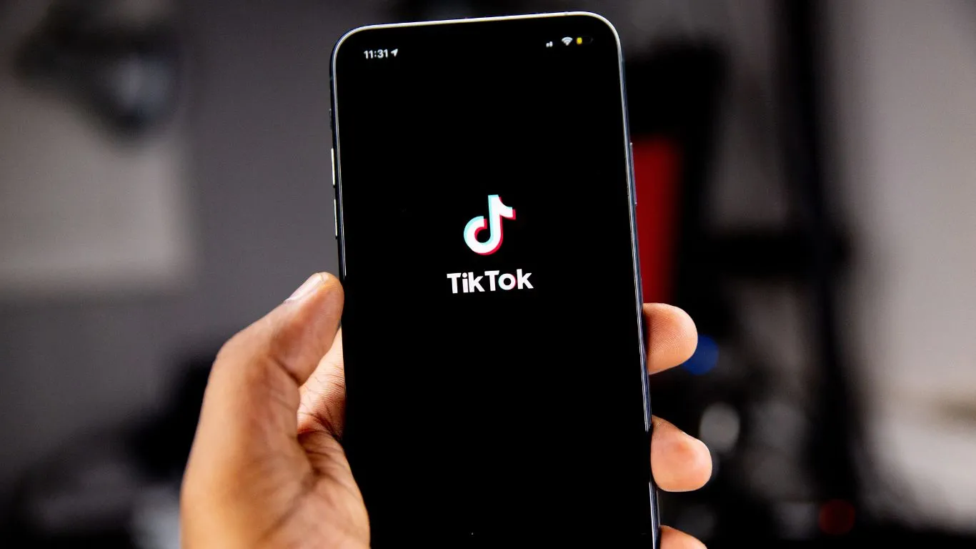 Como-fazer-sucesso-no-TikTok.webp Como fazer sucesso no TikTok?